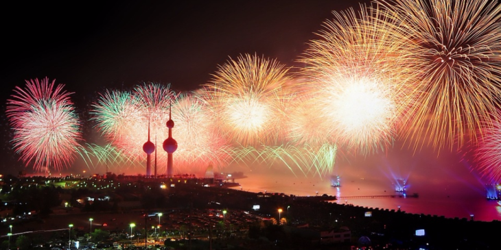 New Years Eve (NYE) Fireworks with exotic Cruises and exquisite dining experiences